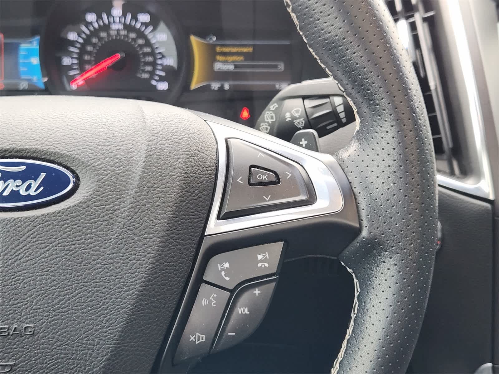 Thumbnail: 2019 Ford Edge - 29