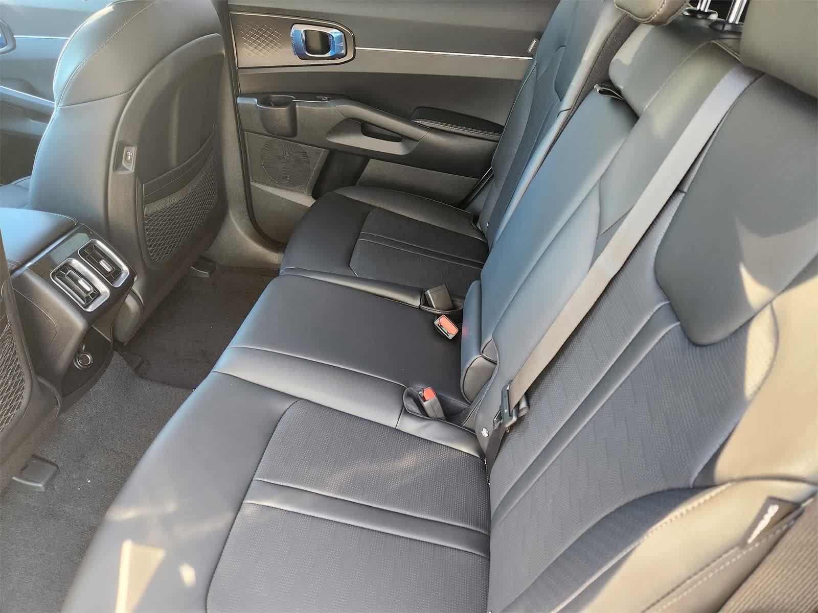 Thumbnail: 2026 Kia Sorento - 20