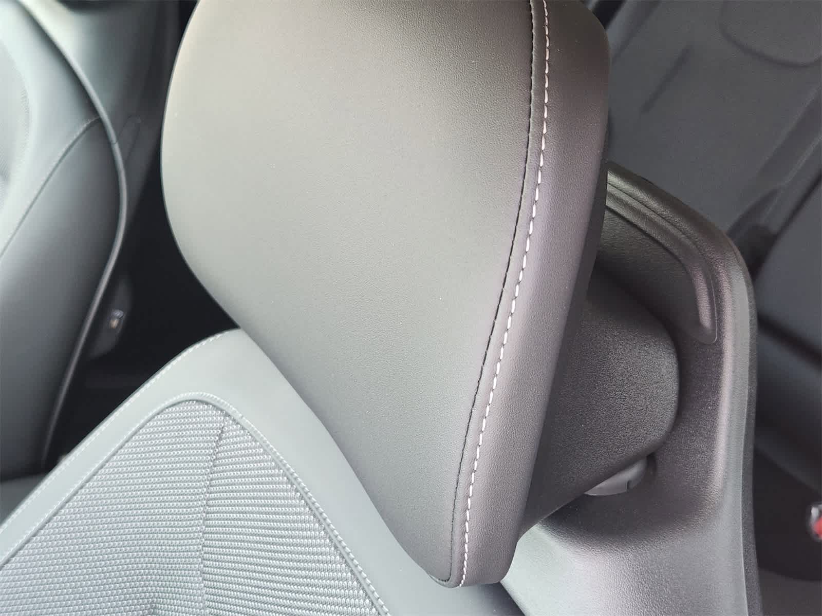 Thumbnail: 2025 Kia EV6 - 13