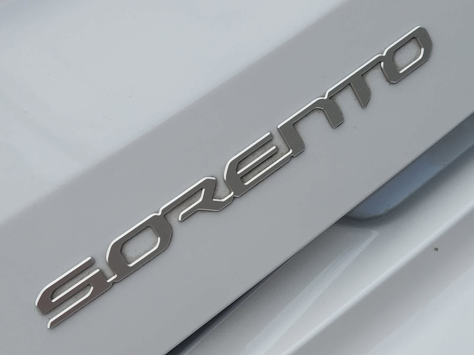 Thumbnail: 2023 Kia Sorento - 11