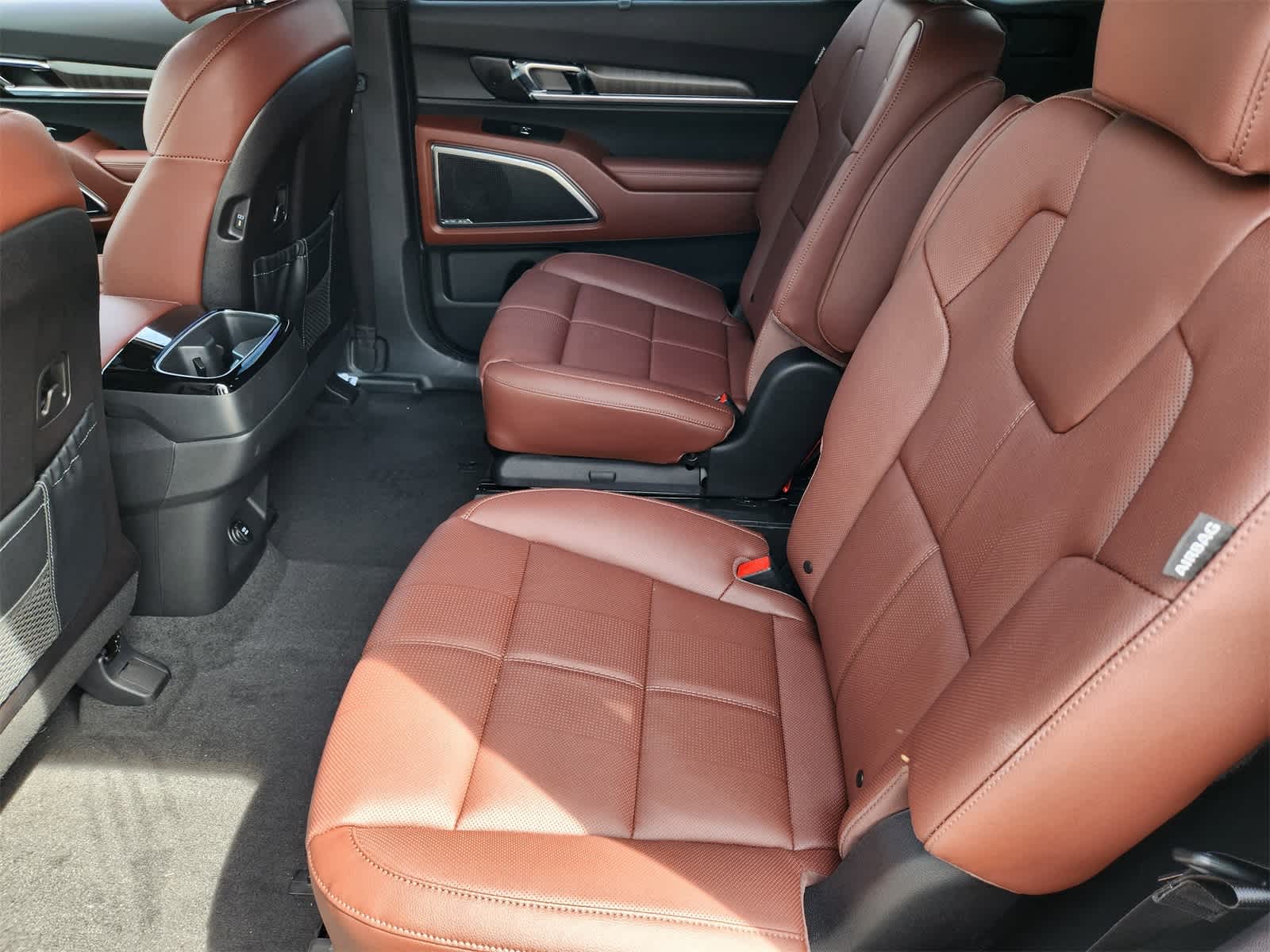 Thumbnail: 2025 Kia Telluride - 23