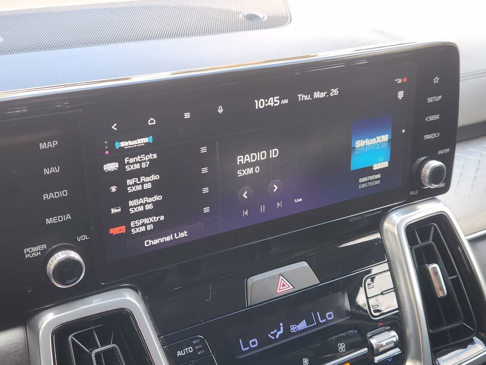 Thumbnail: 2023 Kia Sorento - 17