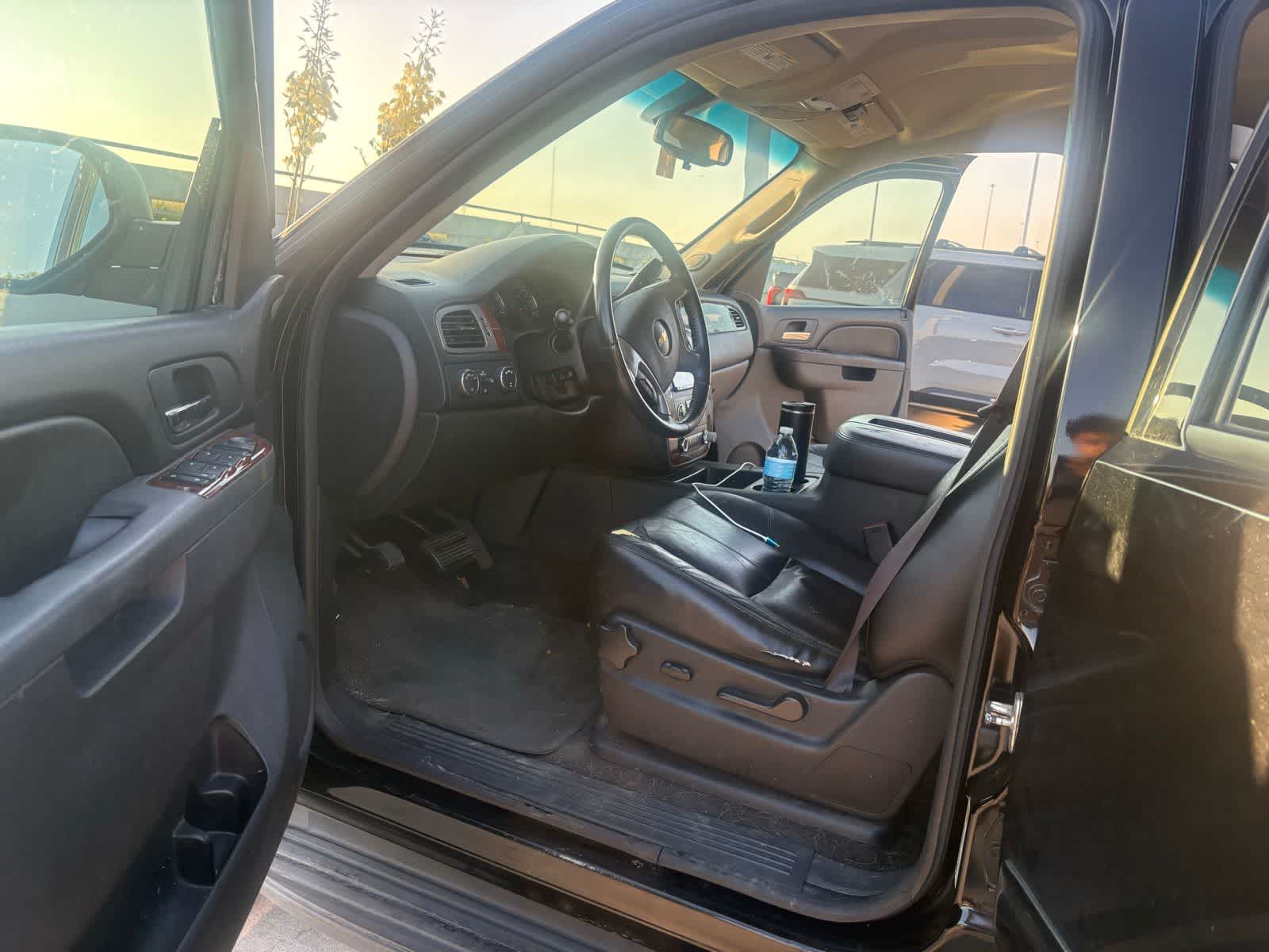 Thumbnail: 2011 Chevrolet Tahoe - 9