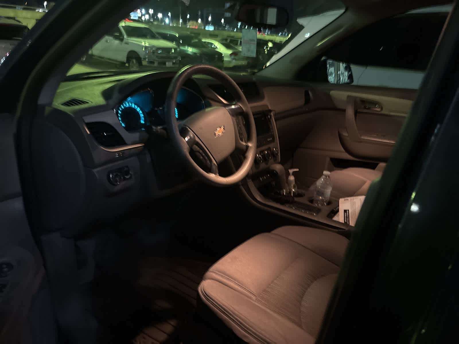 Thumbnail: 2014 Chevrolet Traverse - 8