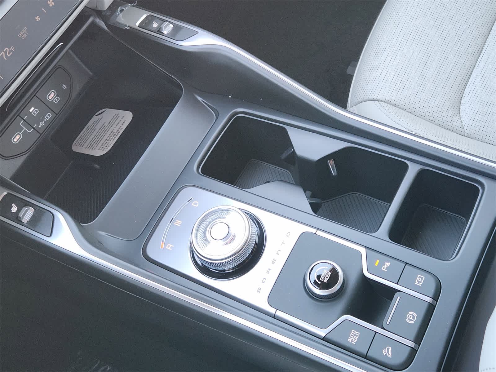 Thumbnail: 2026 Kia Sorento - 17