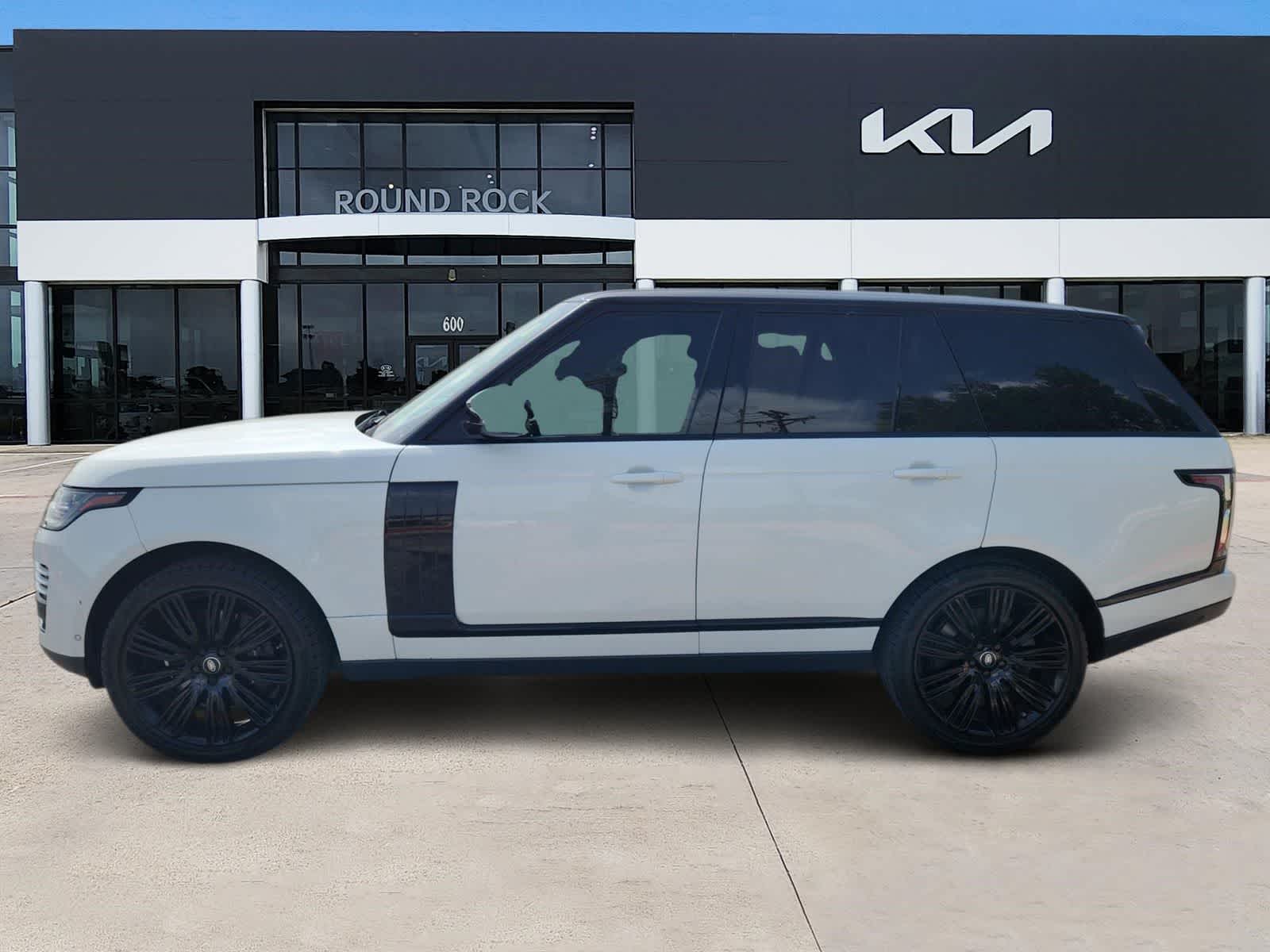 Thumbnail: 2019 Land Rover Range Rover - 4