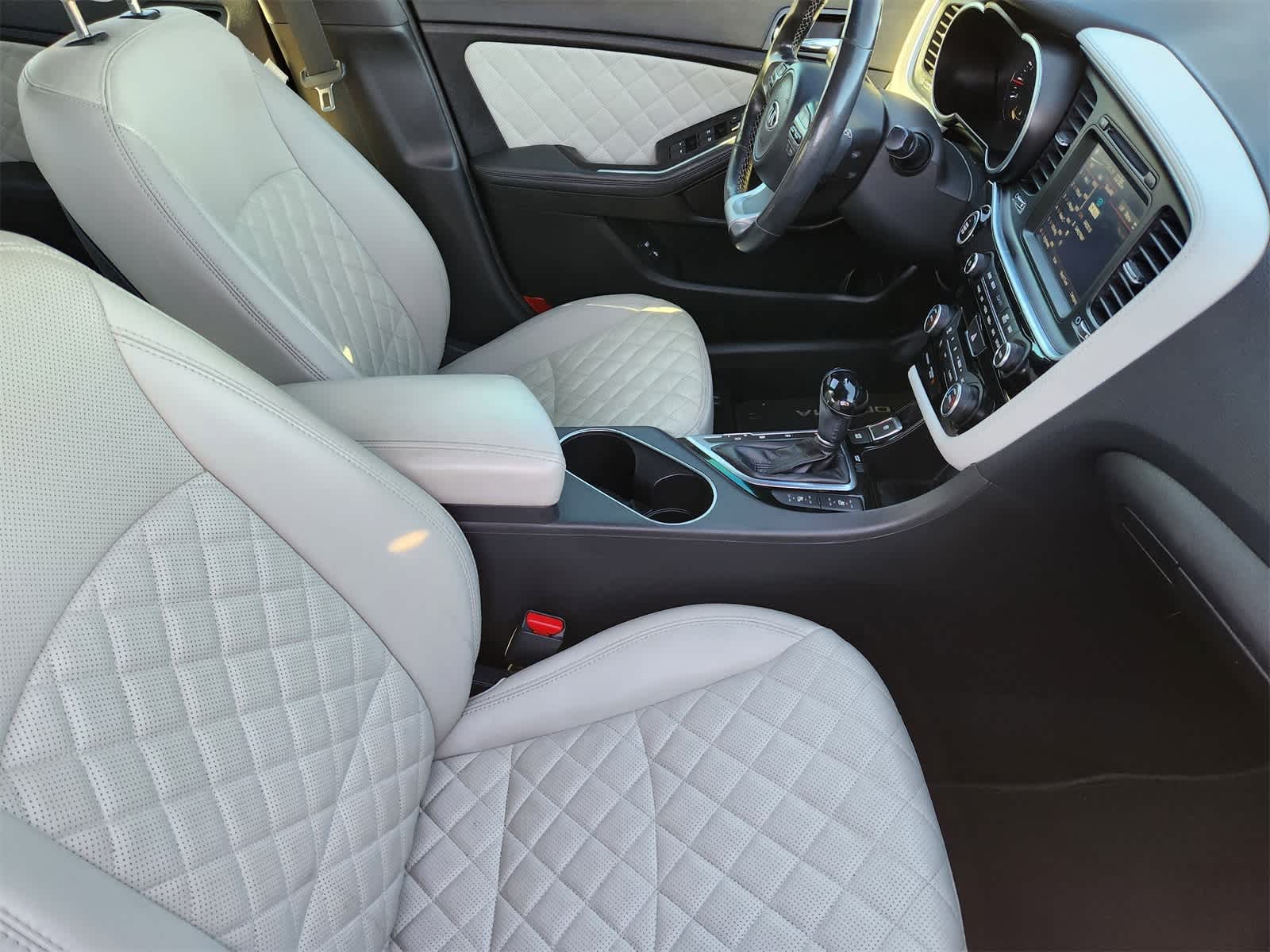 Thumbnail: 2015 Kia Optima - 14