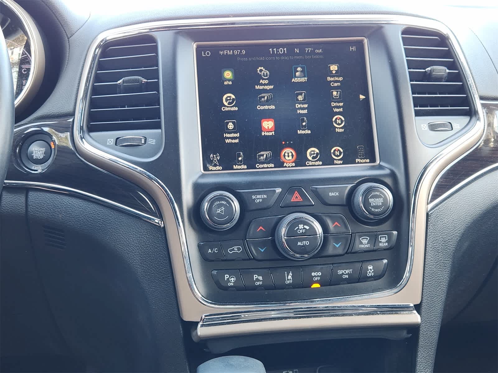 Thumbnail: 2017 Jeep Grand Cherokee - 17