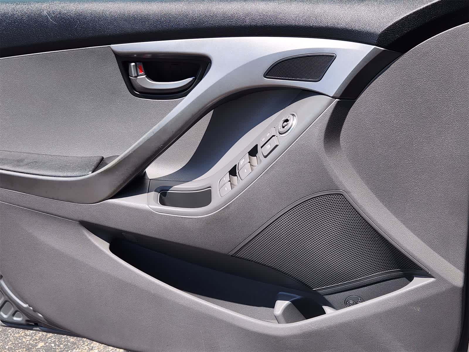 2013 Hyundai Elantra GLS 21