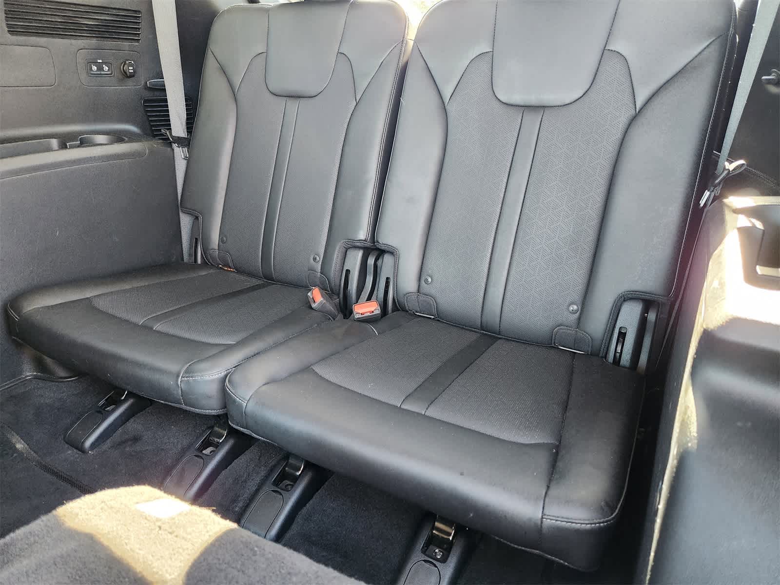 Thumbnail: 2022 Kia Sorento - 29