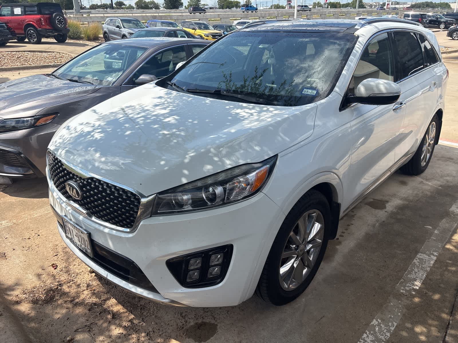 Thumbnail: 2016 Kia Sorento - 1