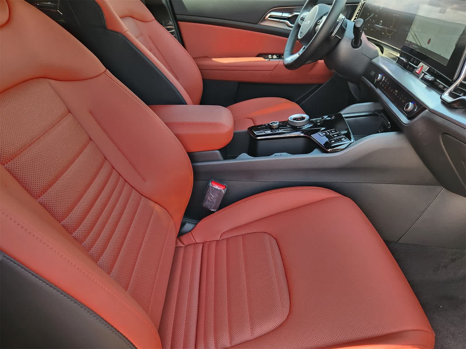 Thumbnail: 2025 Kia Sportage - 12