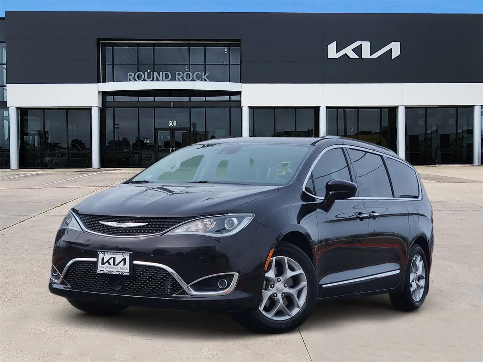 2018 Chrysler Pacifica  -
                  Round Rock, TX