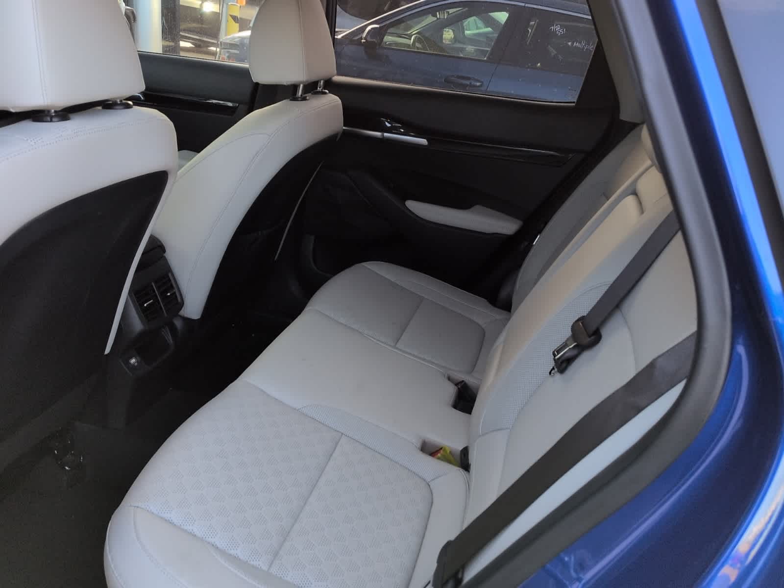 Thumbnail: 2023 Kia Seltos - 10