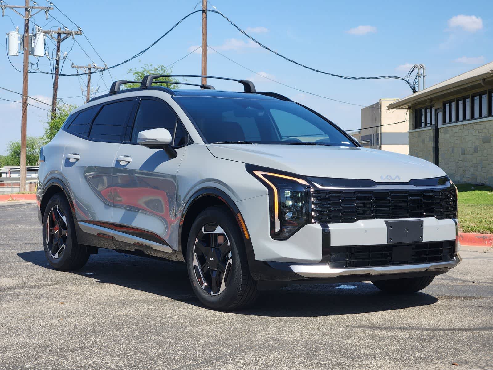 Thumbnail: 2026 Kia Sportage - 3