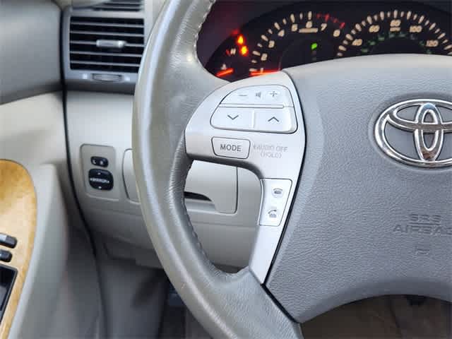 2007 Toyota Camry XLE 24