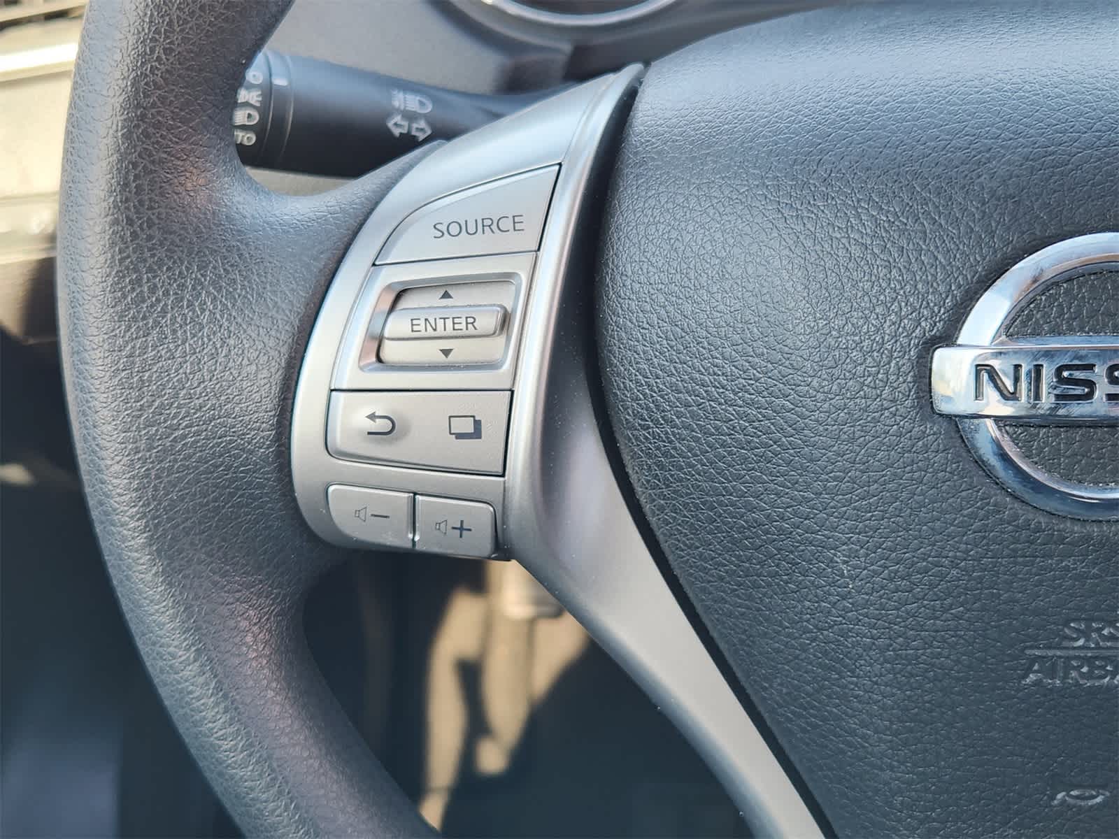 Thumbnail: 2014 Nissan Rogue - 27