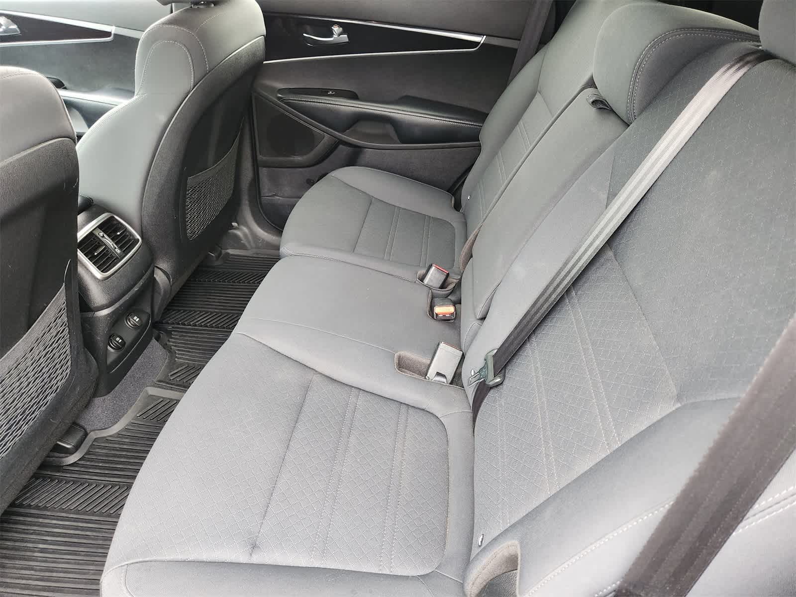 Thumbnail: 2020 Kia Sorento - 23