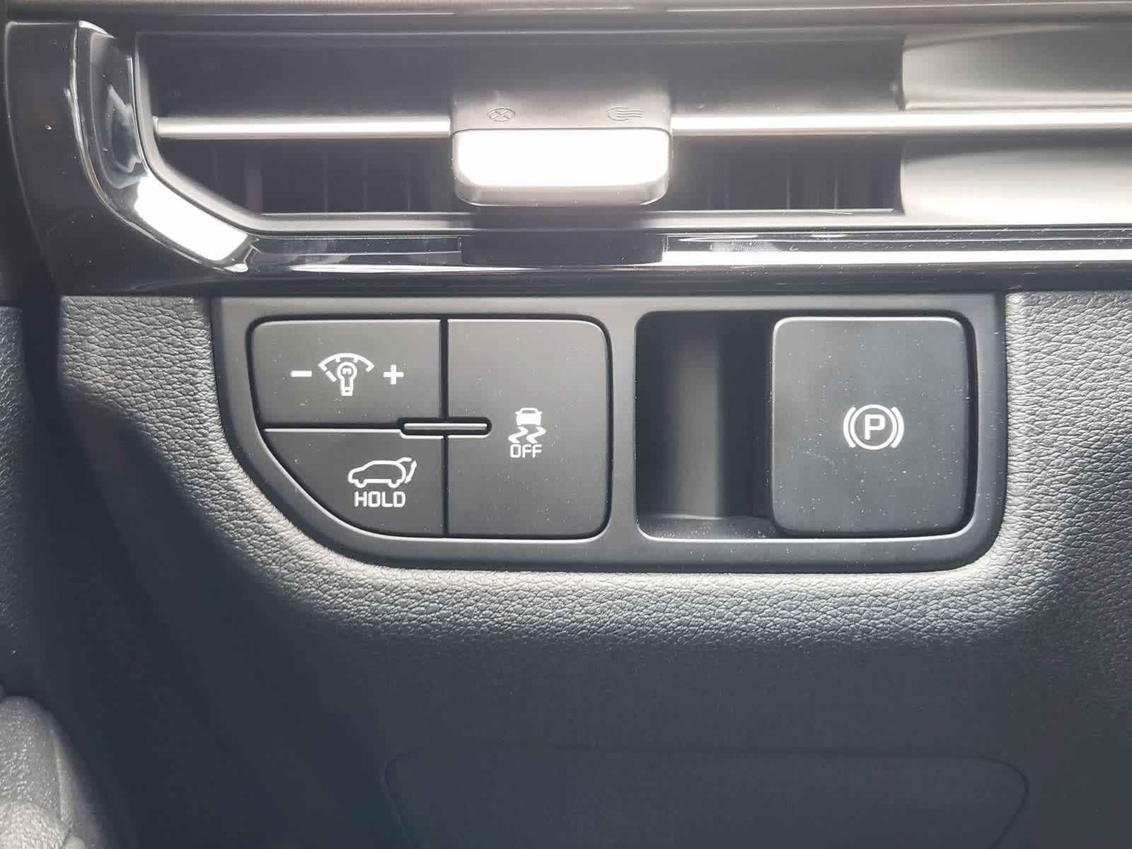 Thumbnail: 2026 Kia Sportage - 17