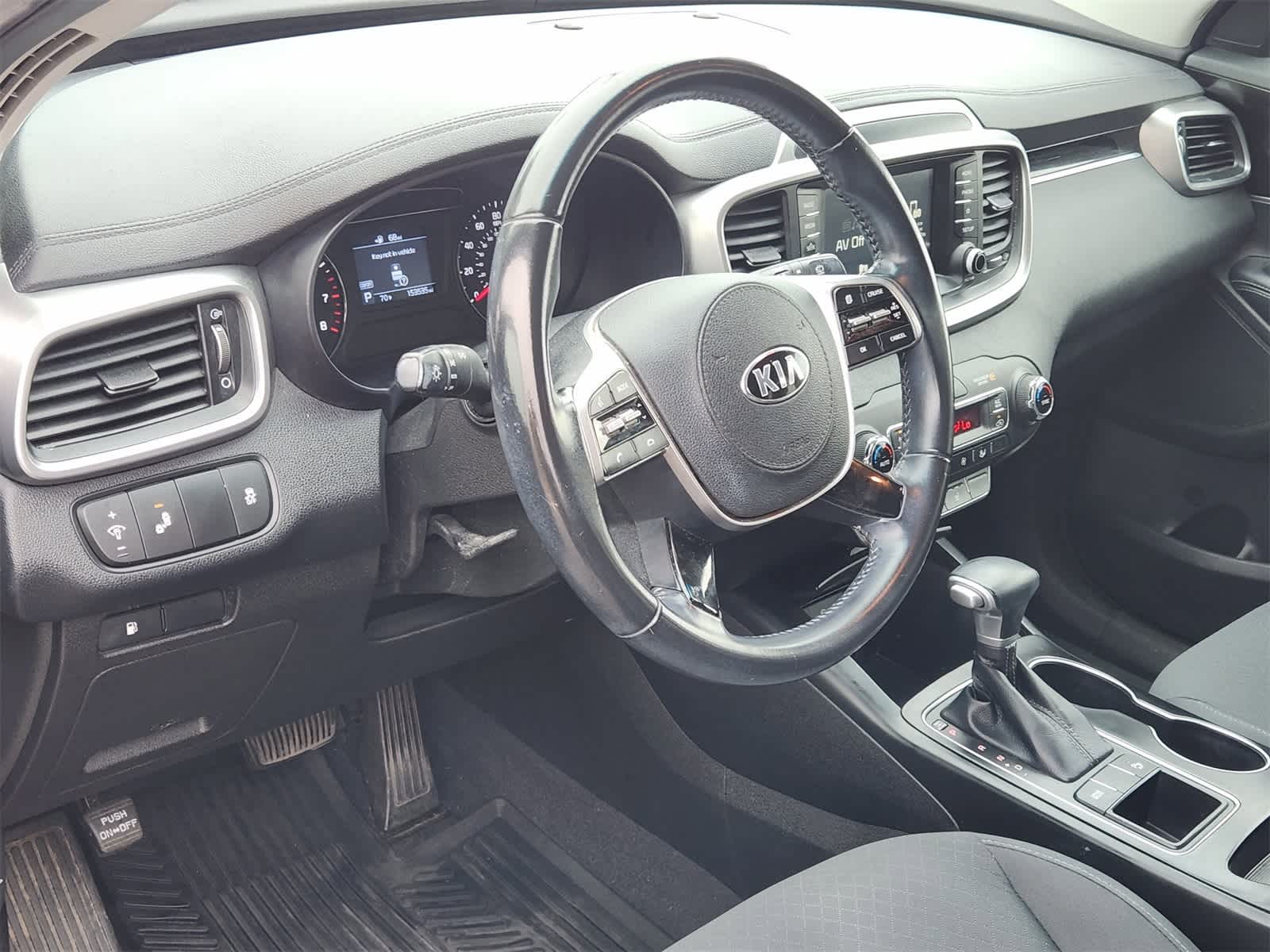 Thumbnail: 2020 Kia Sorento - 2