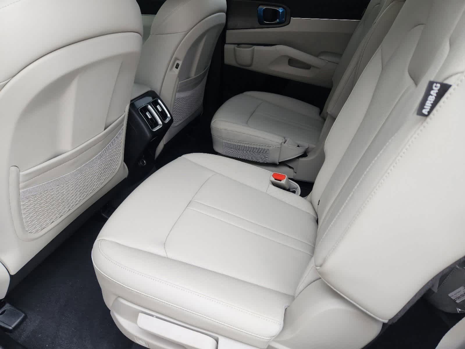 Thumbnail: 2025 Kia Sorento - 22