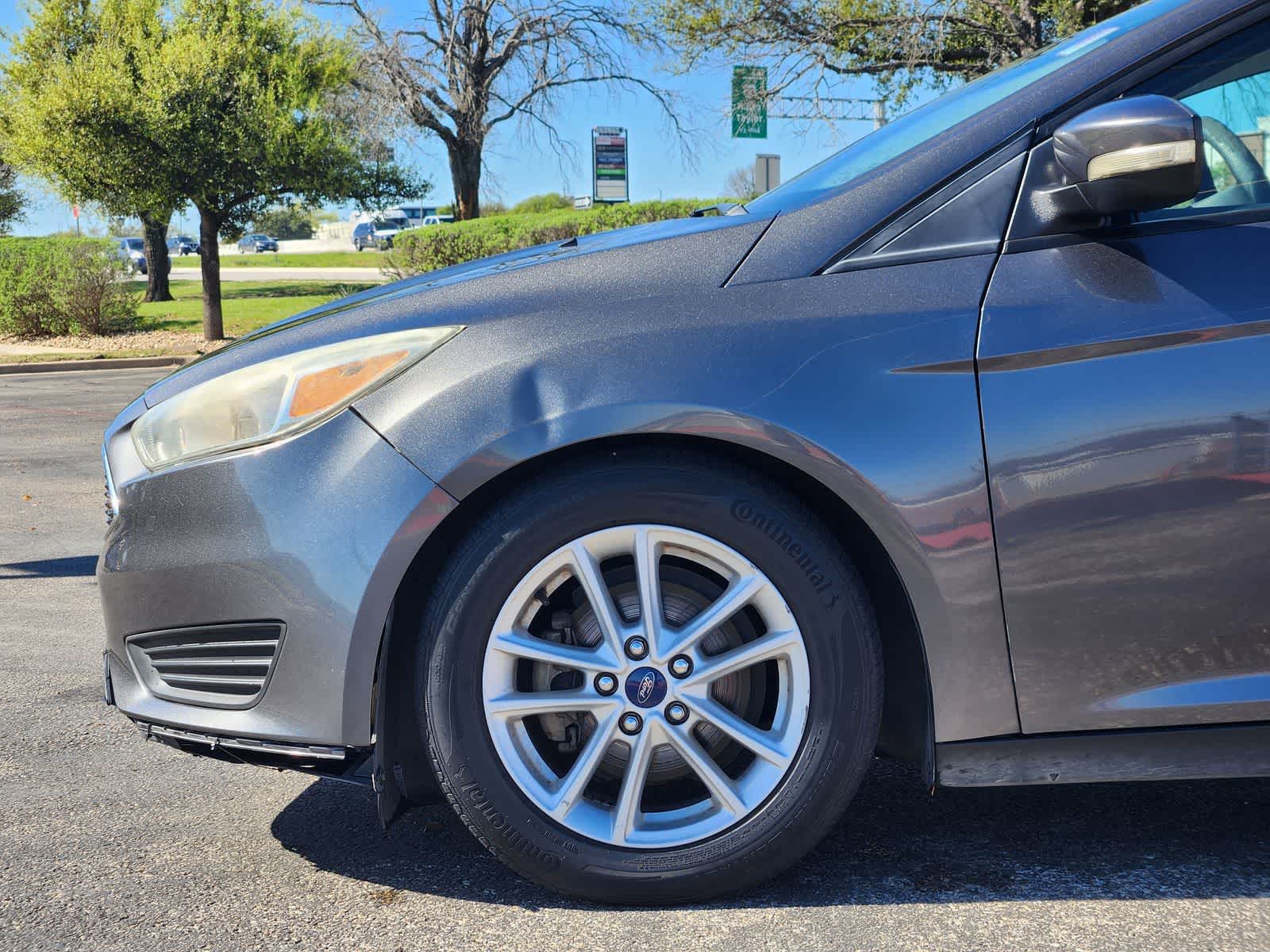 Thumbnail: 2015 Ford Focus - 8