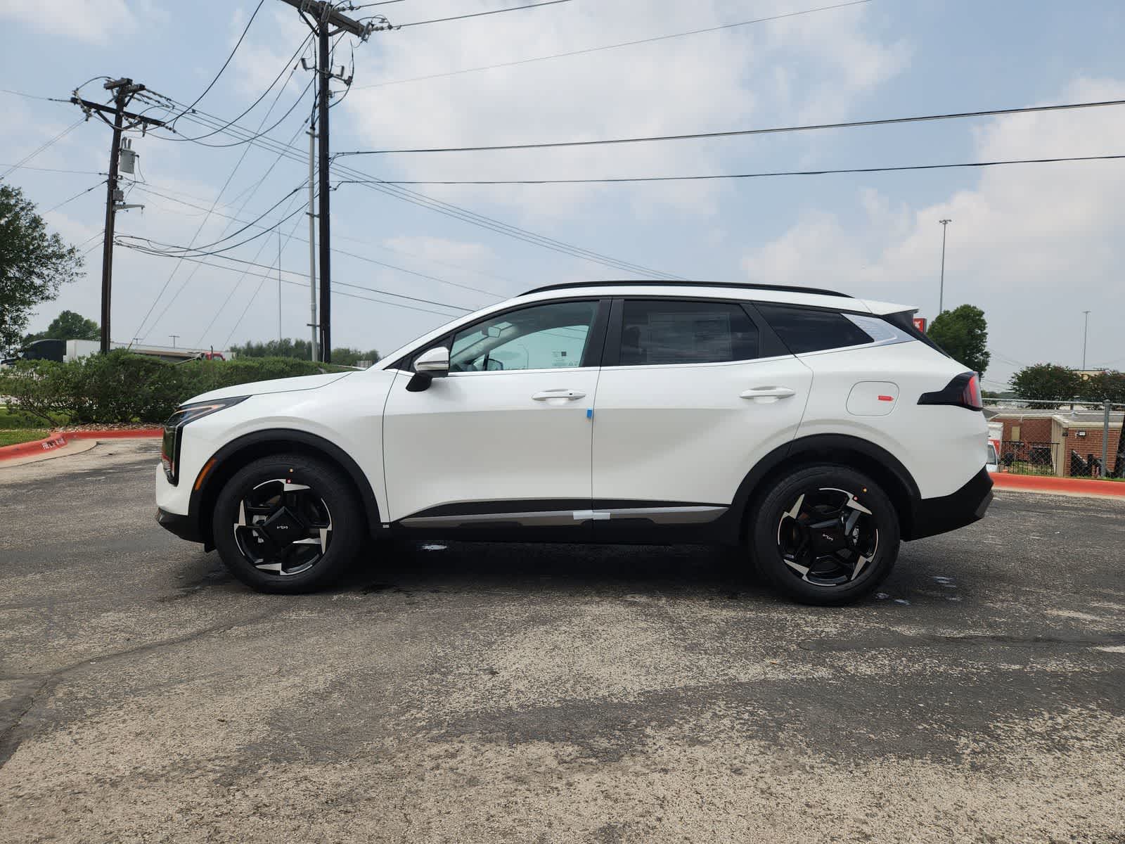 Thumbnail: 2026 Kia Sportage - 4
