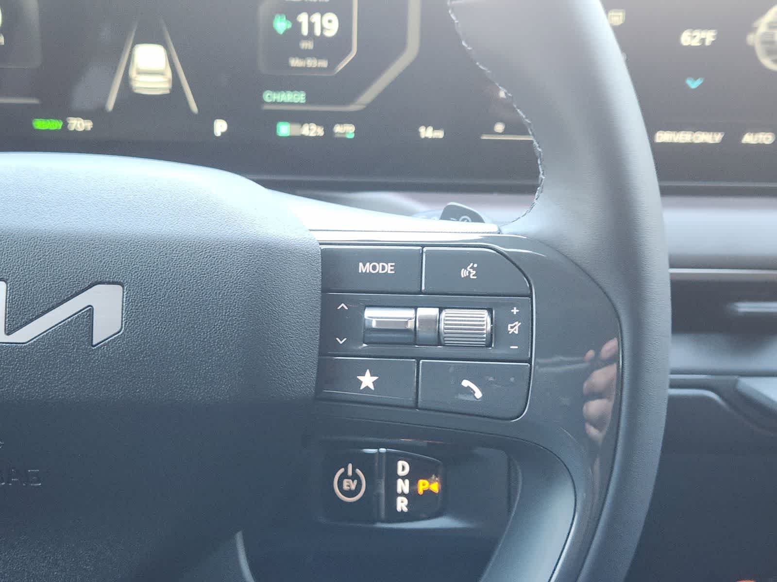 Thumbnail: 2026 Kia EV9 - 23