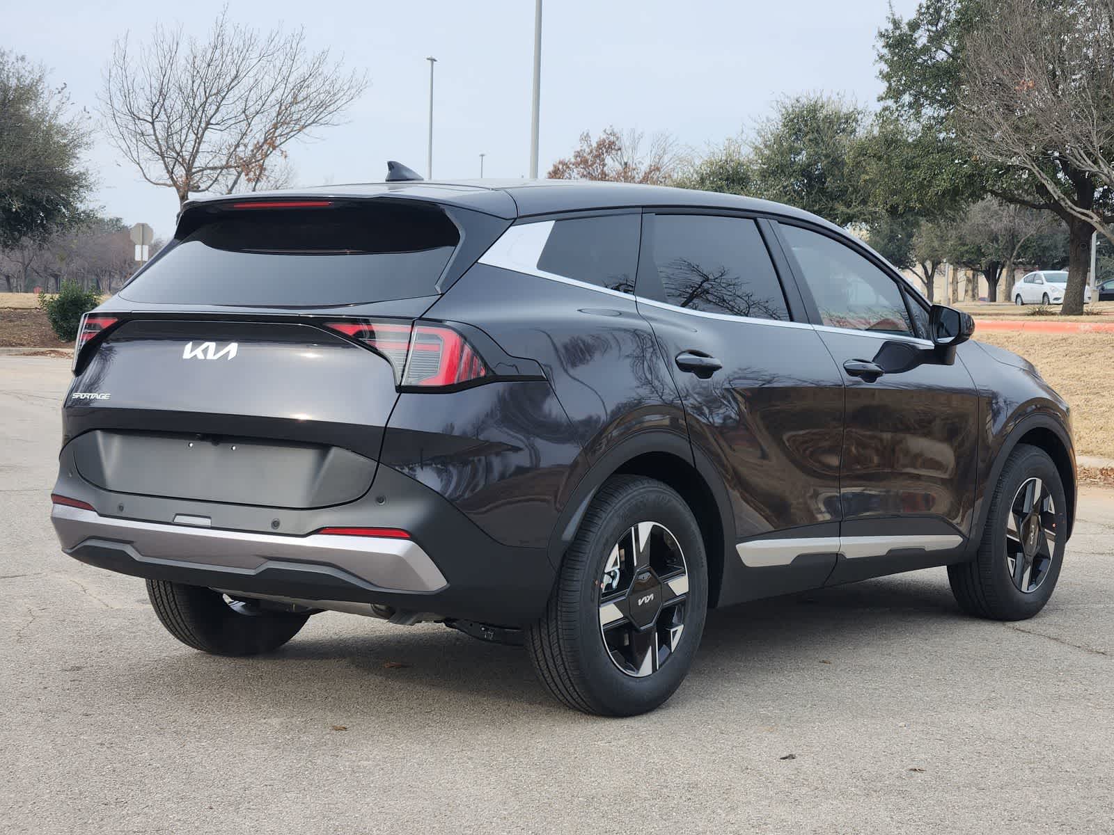 Thumbnail: 2026 Kia Sportage - 4