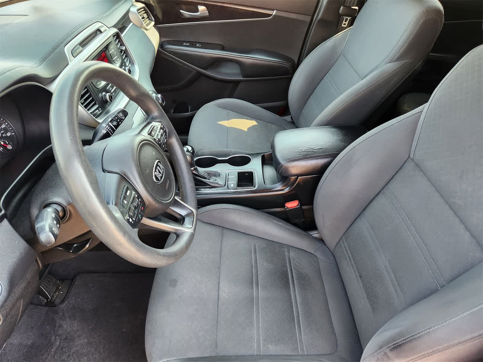 Thumbnail: 2016 Kia Sorento - 12