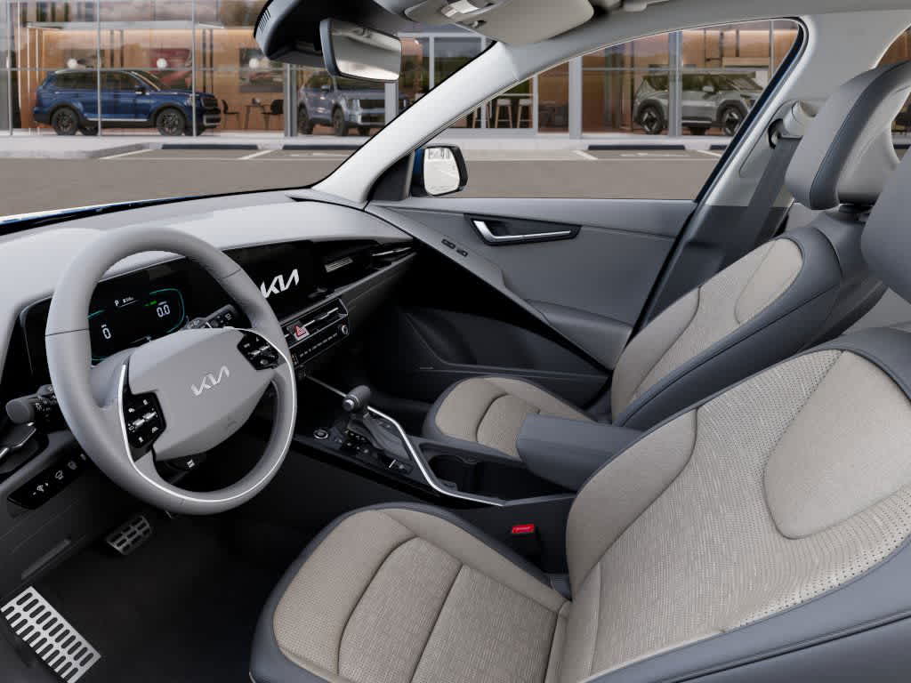 Thumbnail: 2025 Kia Niro - 17