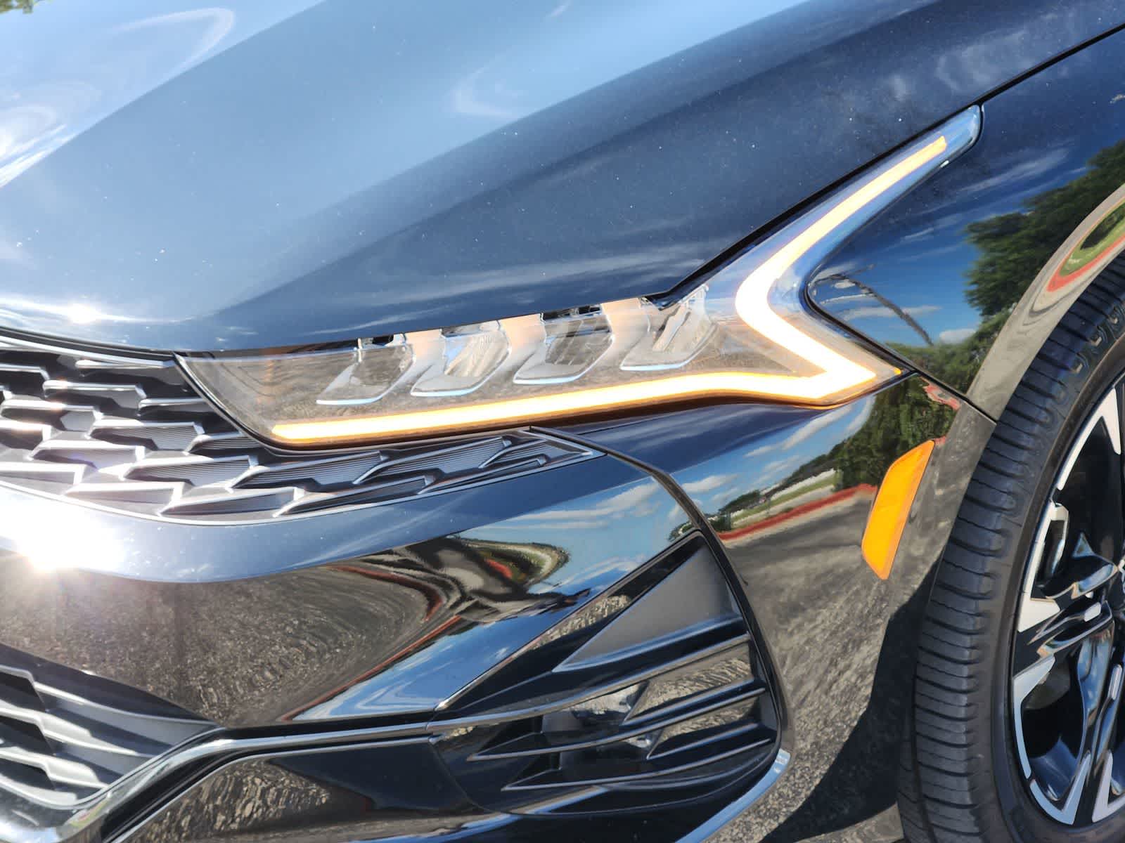 Thumbnail: 2022 Kia K5 - 7