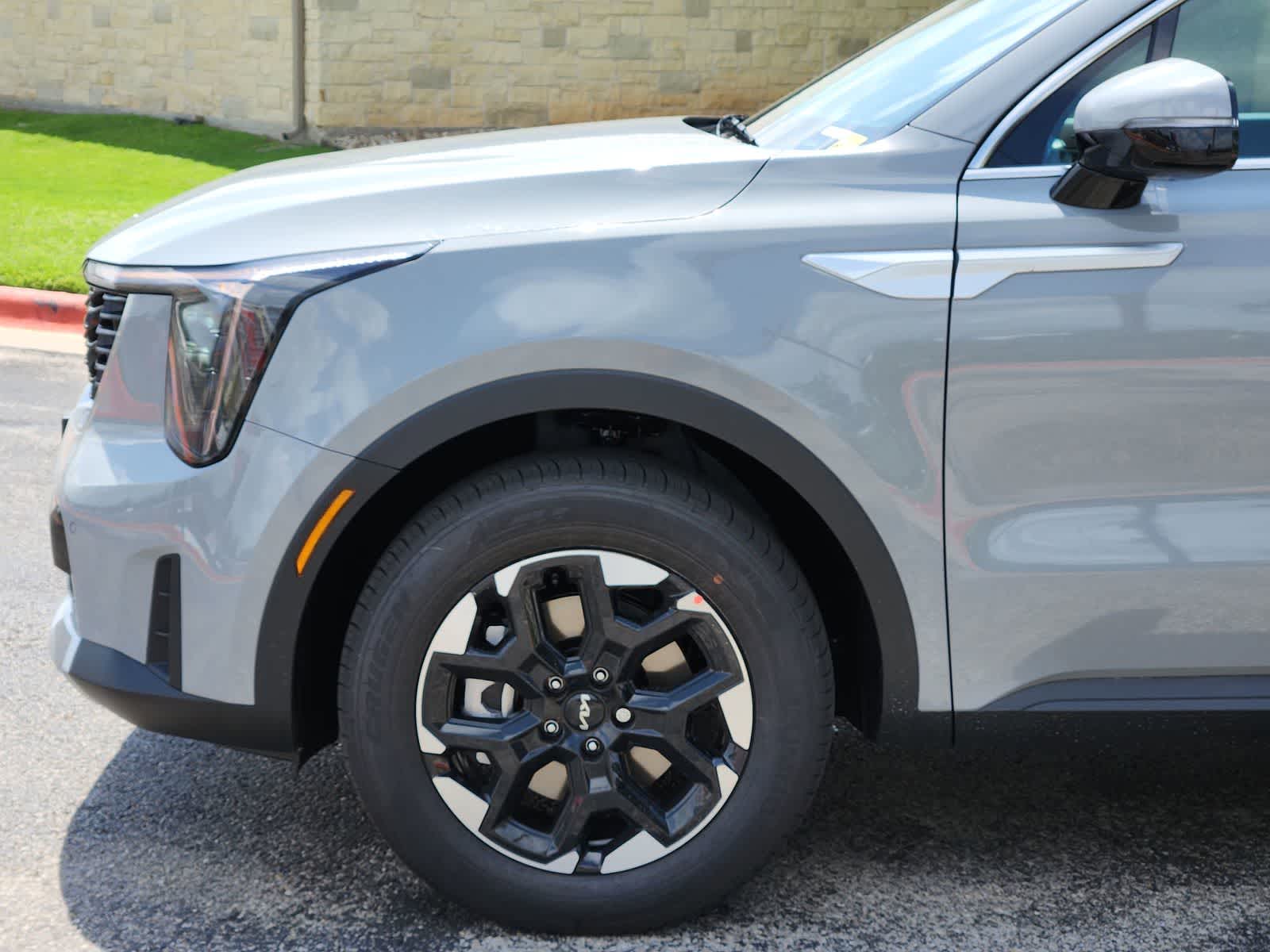Thumbnail: 2026 Kia Sorento - 8