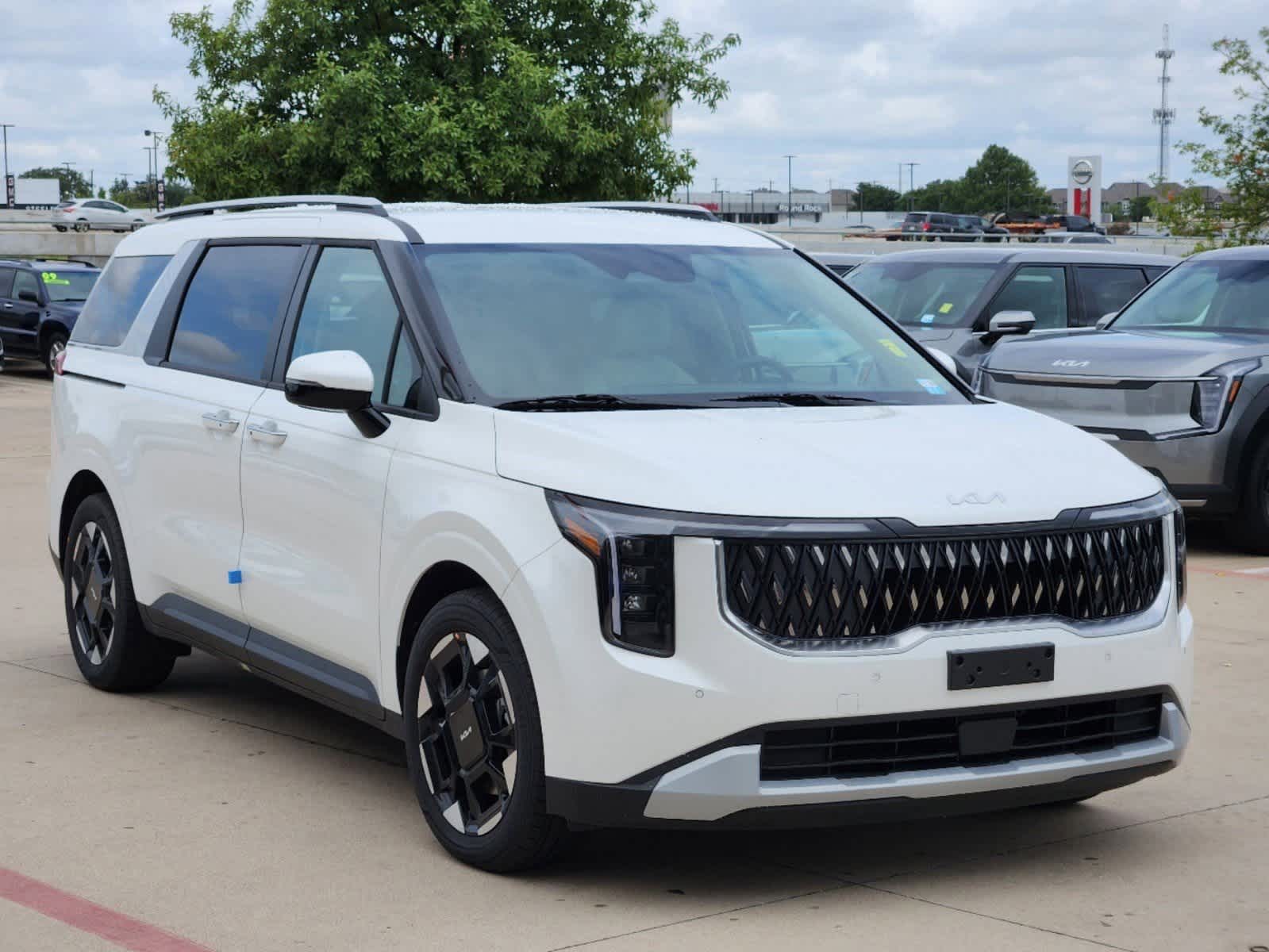 2026 Kia Carnival EX photo 2