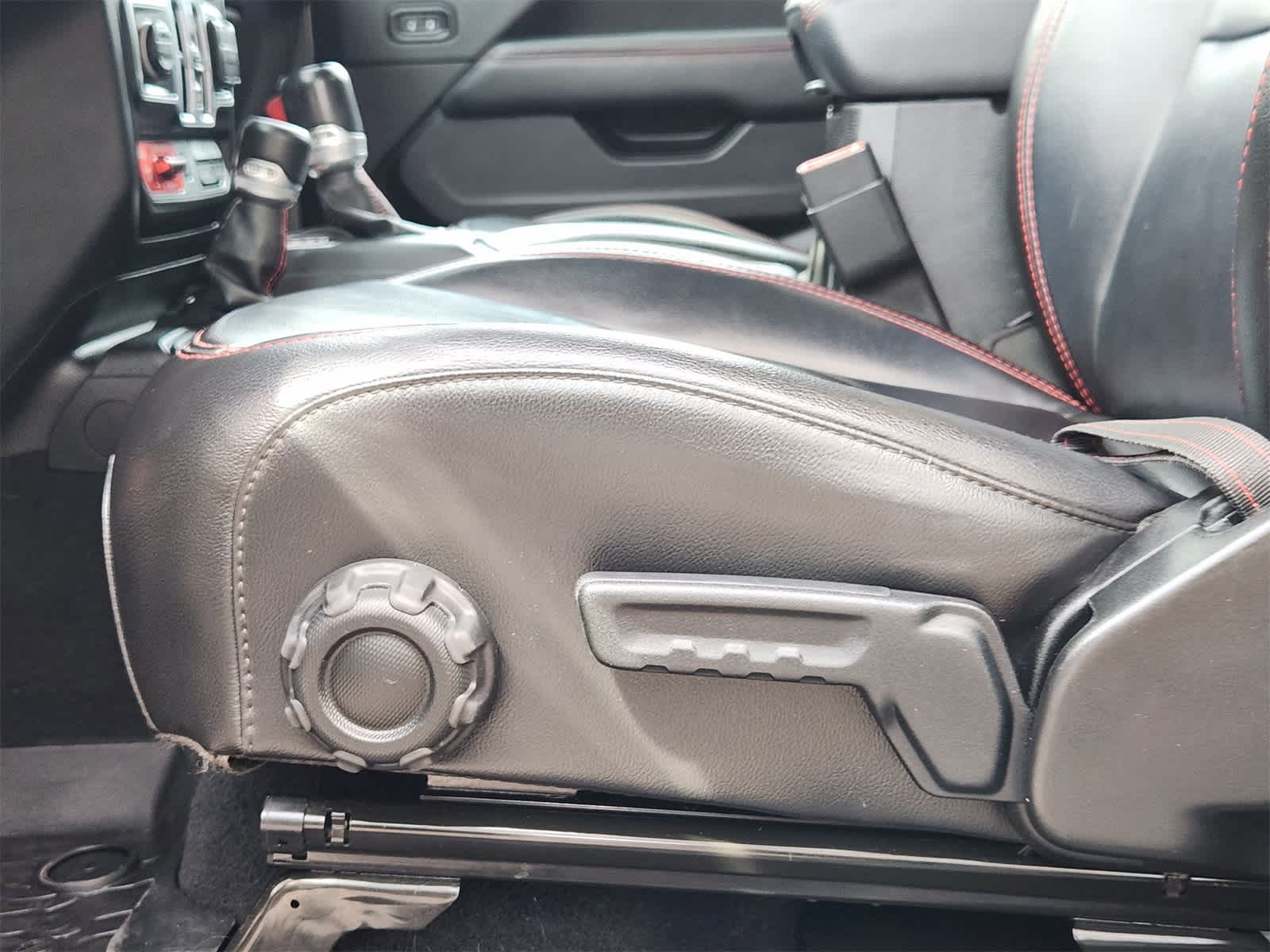 Thumbnail: 2020 Jeep Wrangler - 22