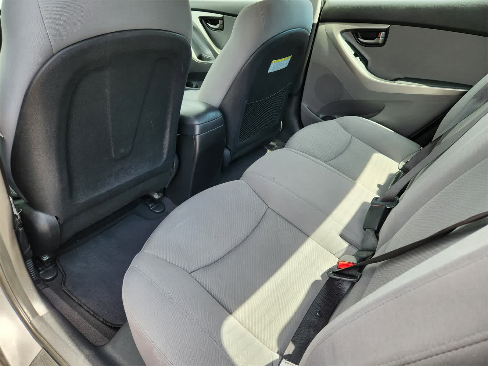 2013 Hyundai Elantra GLS 26