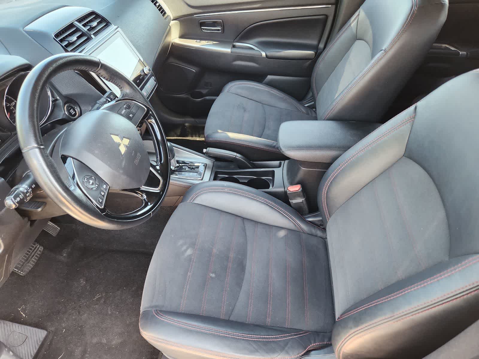 Thumbnail: 2022 Mitsubishi Outlander Sport - 11
