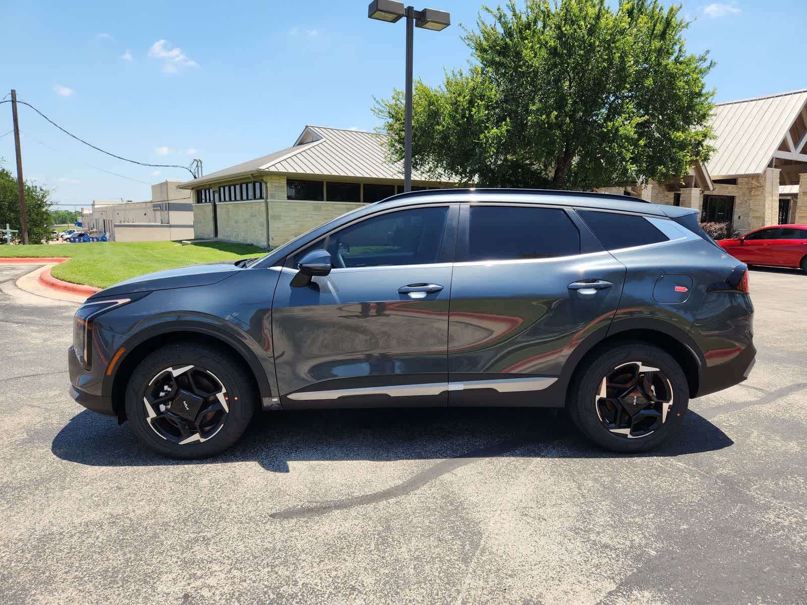 Thumbnail: 2026 Kia Sportage - 4