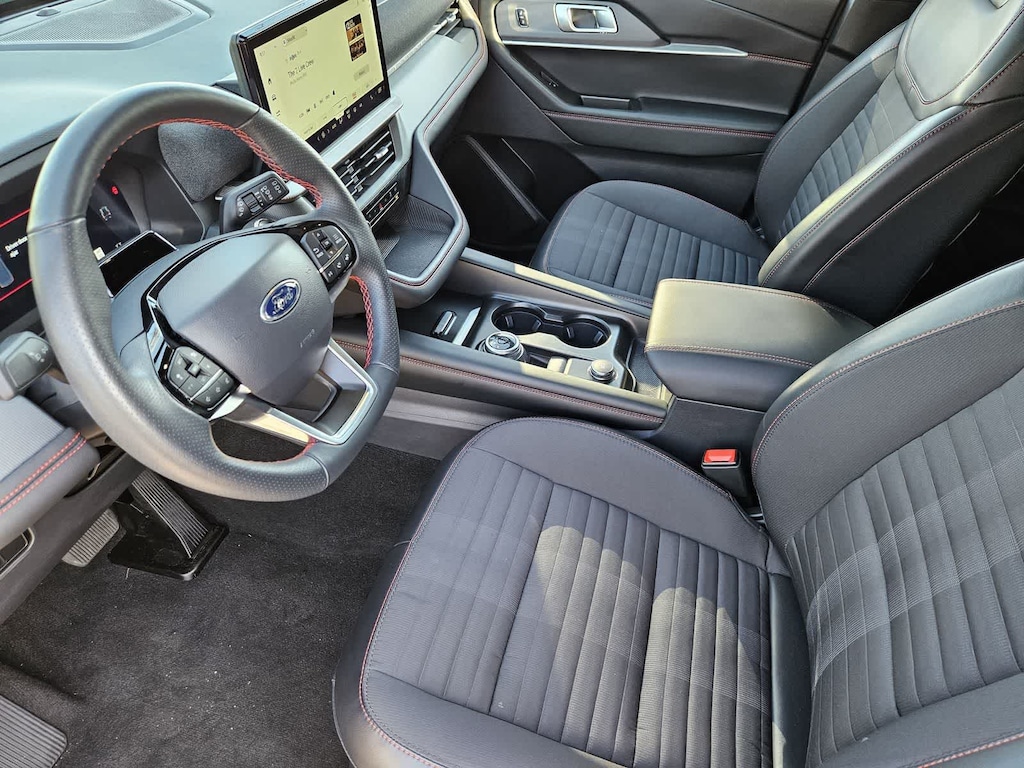Used 2025 Ford Explorer ST-Line SUV