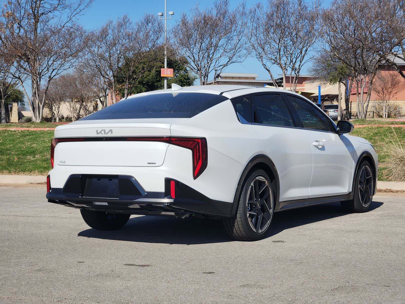 Thumbnail: 2026 Kia K4 - 4