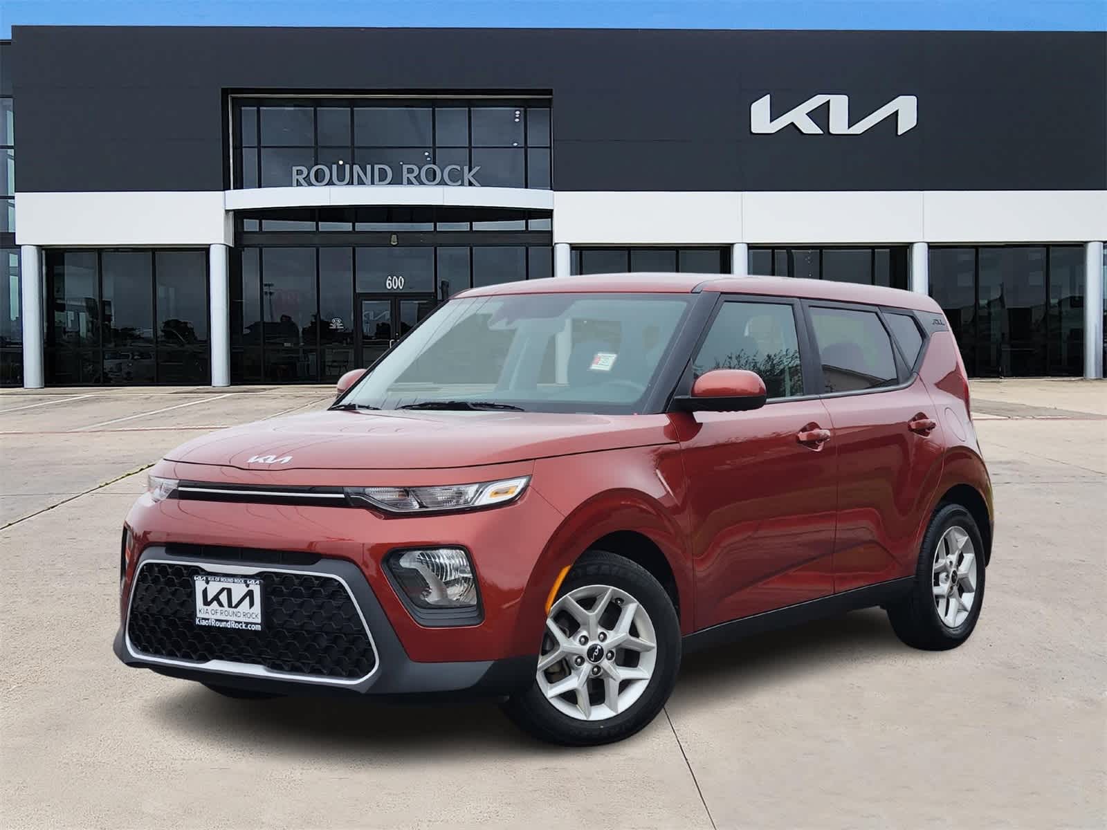 2022 Kia Soul LX's photo