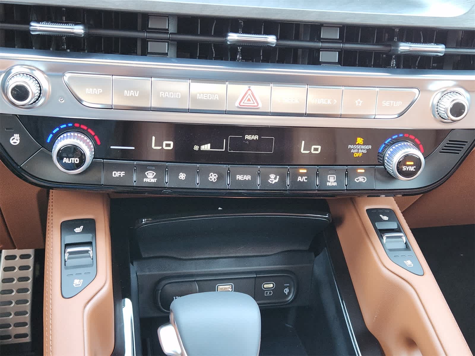 Thumbnail: 2025 Kia Telluride - 16