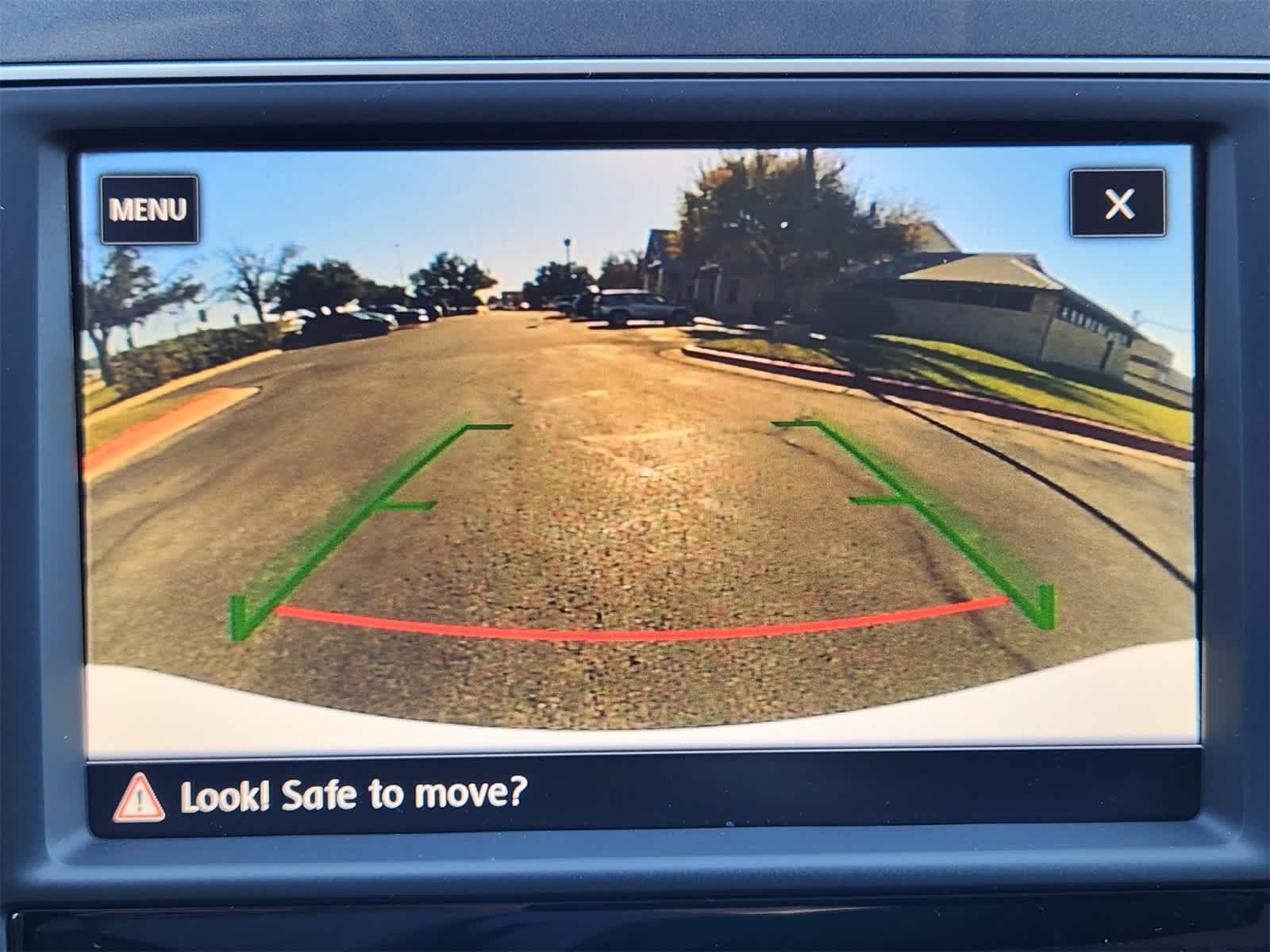 Thumbnail: 2017 Volkswagen Golf - 18