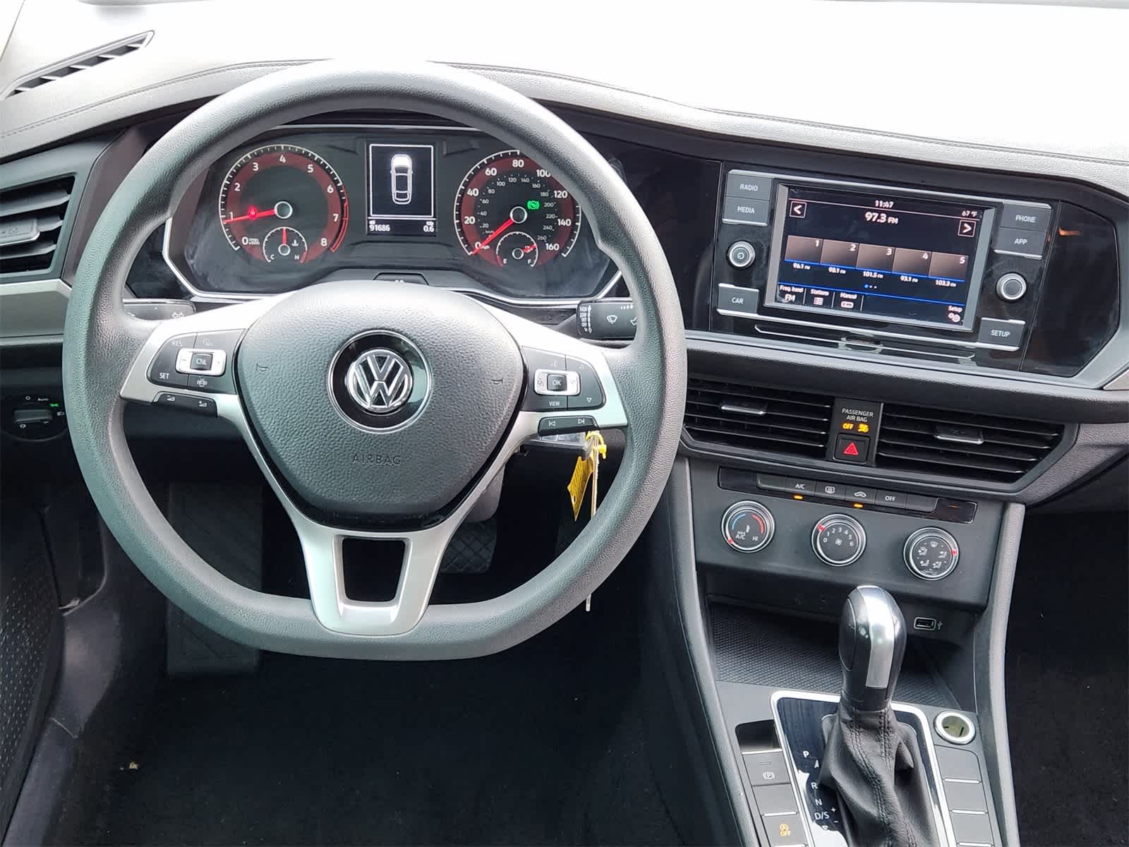 Thumbnail: 2019 Volkswagen Jetta - 24