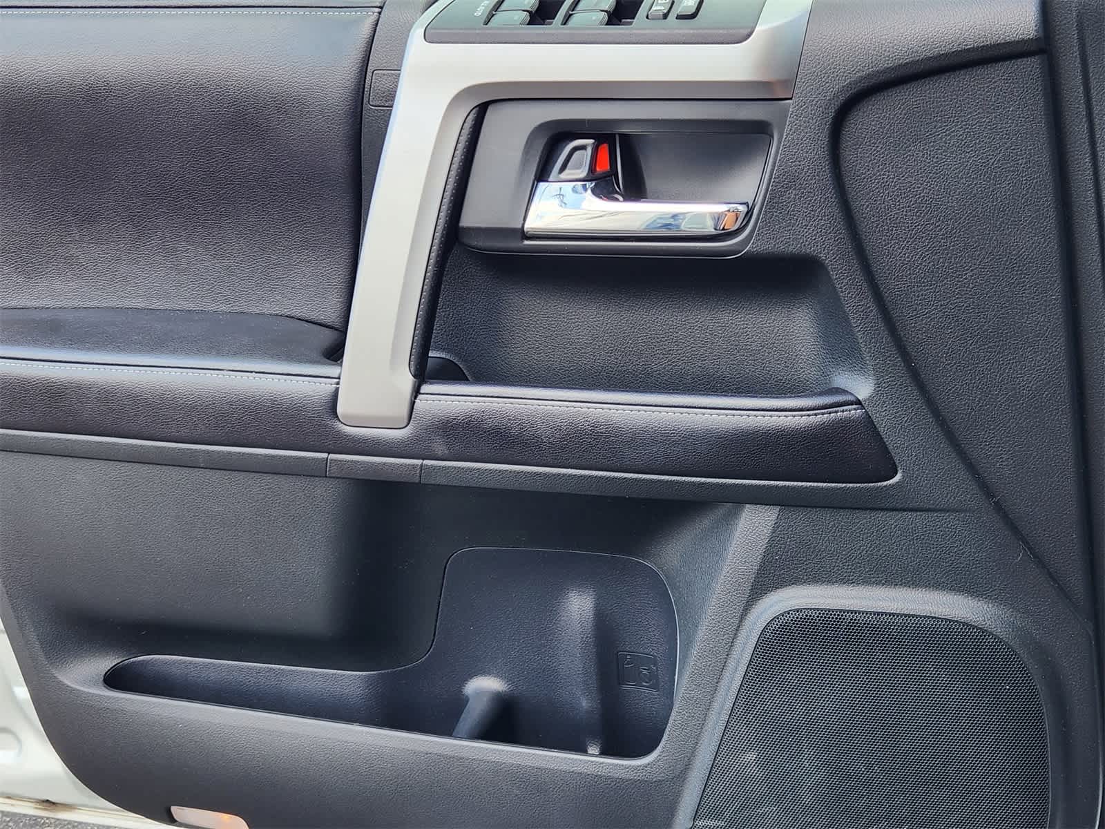 2016 Toyota 4Runner SR5 22