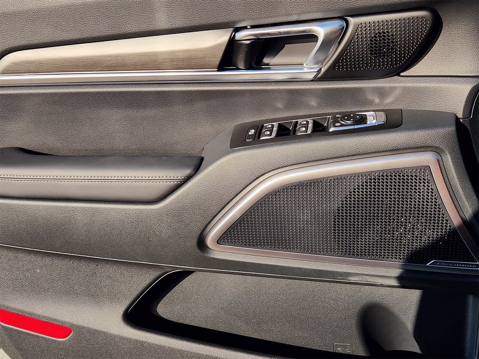 Thumbnail: 2025 Kia Telluride - 20