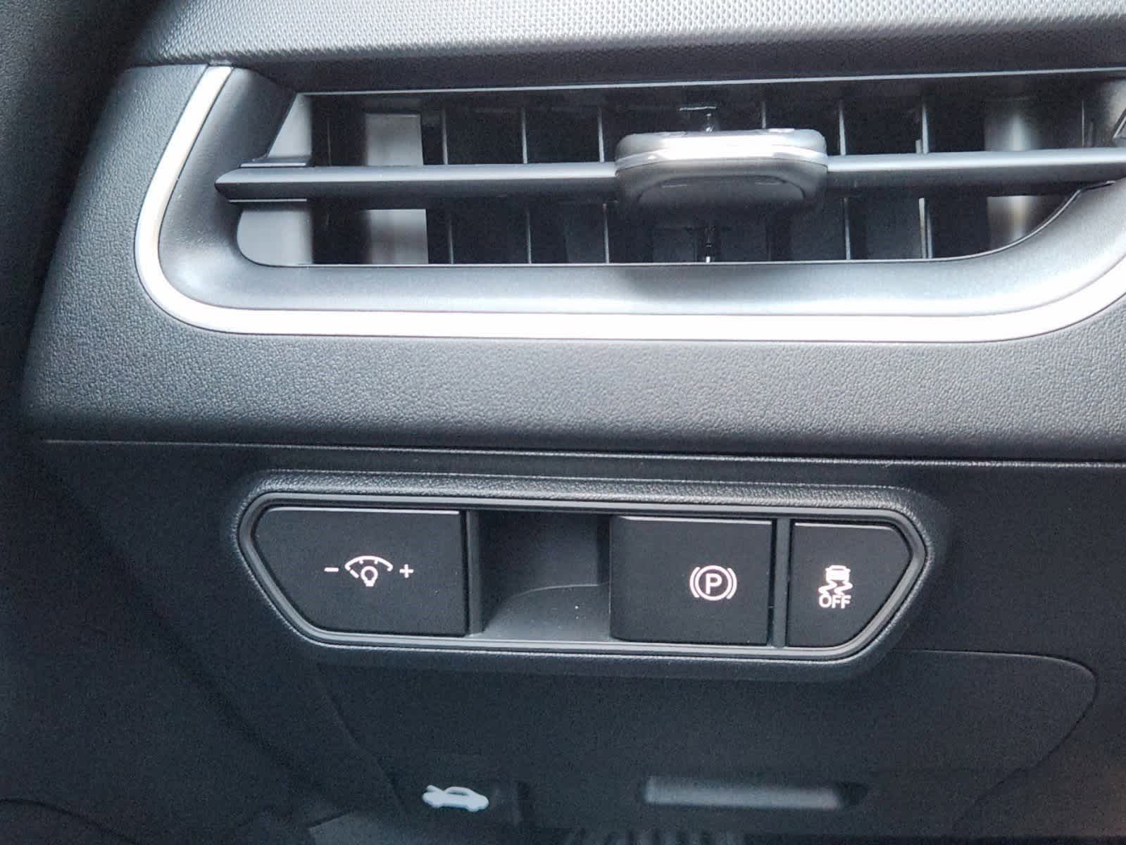 Thumbnail: 2025 Kia K4 - 17