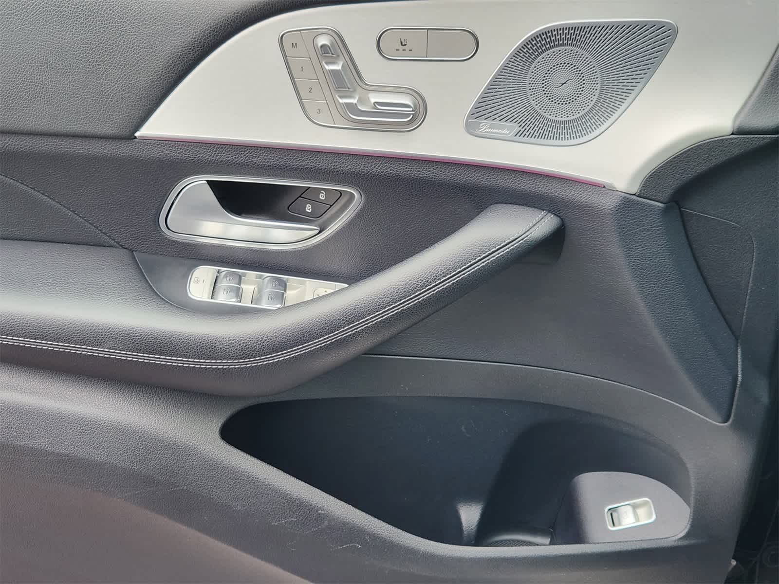 Thumbnail: 2020 Mercedes-Benz GLE - 21