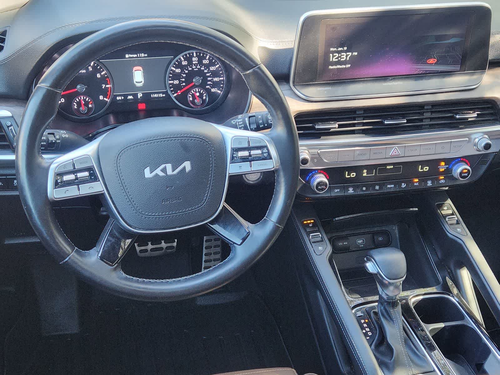 Thumbnail: 2022 Kia Telluride - 26