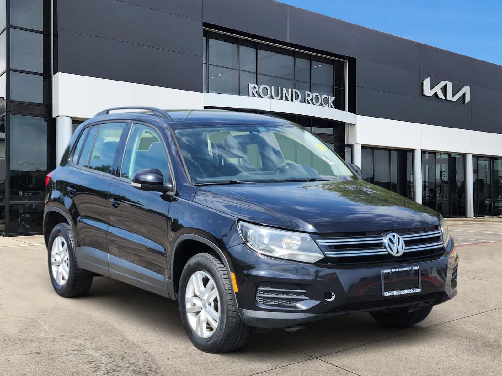 Thumbnail: 2016 Volkswagen Tiguan - 3
